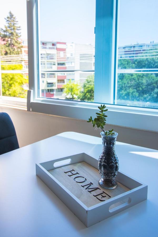 Brand New 1Br Near Central Station, Old Town, Beach - 3 Minute Walking Apartment Split Exterior photo